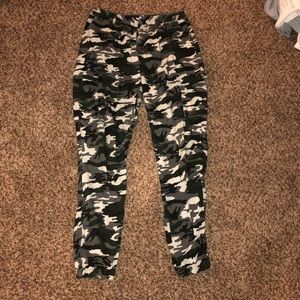 Camo Joggers Black/Grey PrettyLittleThing